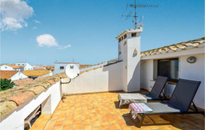 Cozy Home In Saintes Maries De La Mer With Wifi